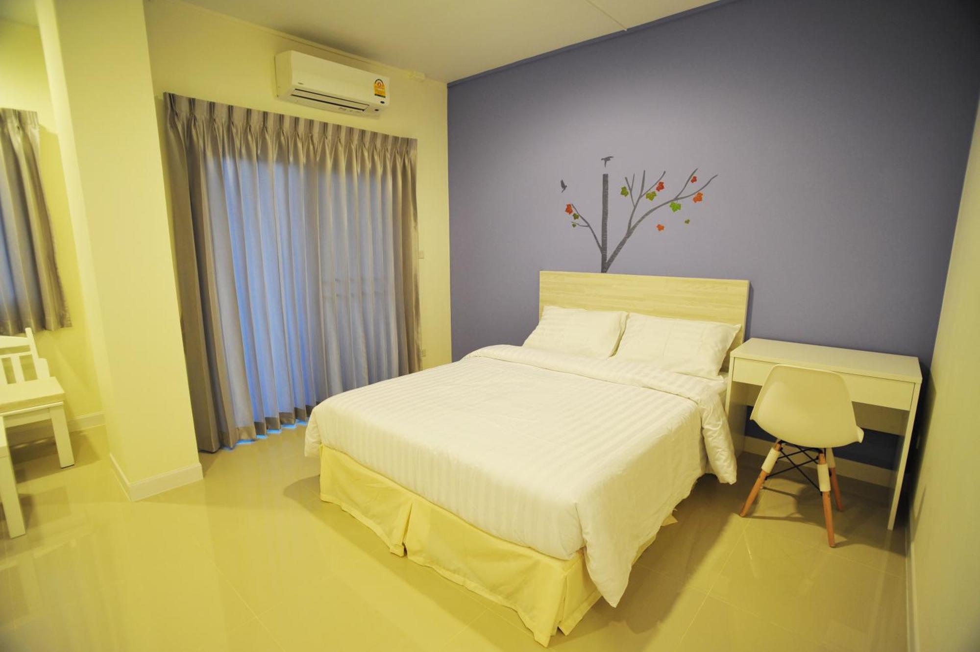 The Garden Living Hotell Bangkok Exteriör bild