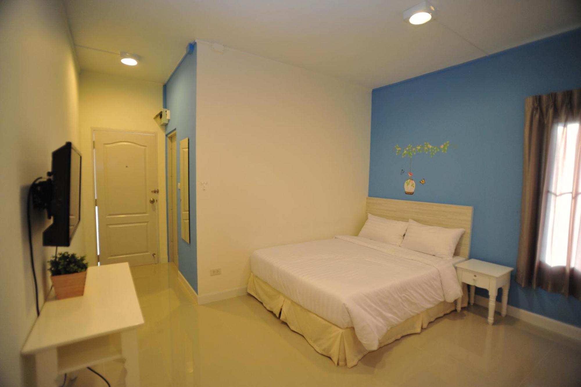 The Garden Living Hotell Bangkok Exteriör bild