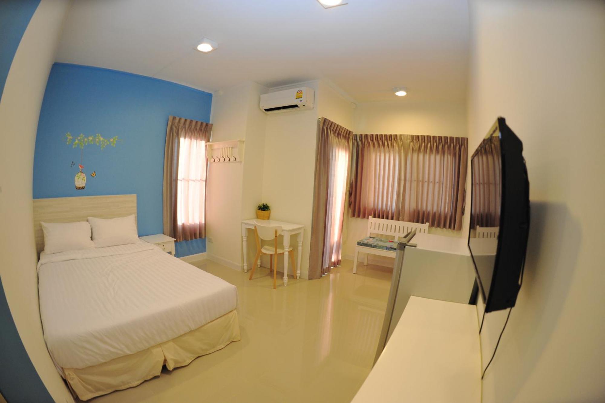 The Garden Living Hotell Bangkok Exteriör bild