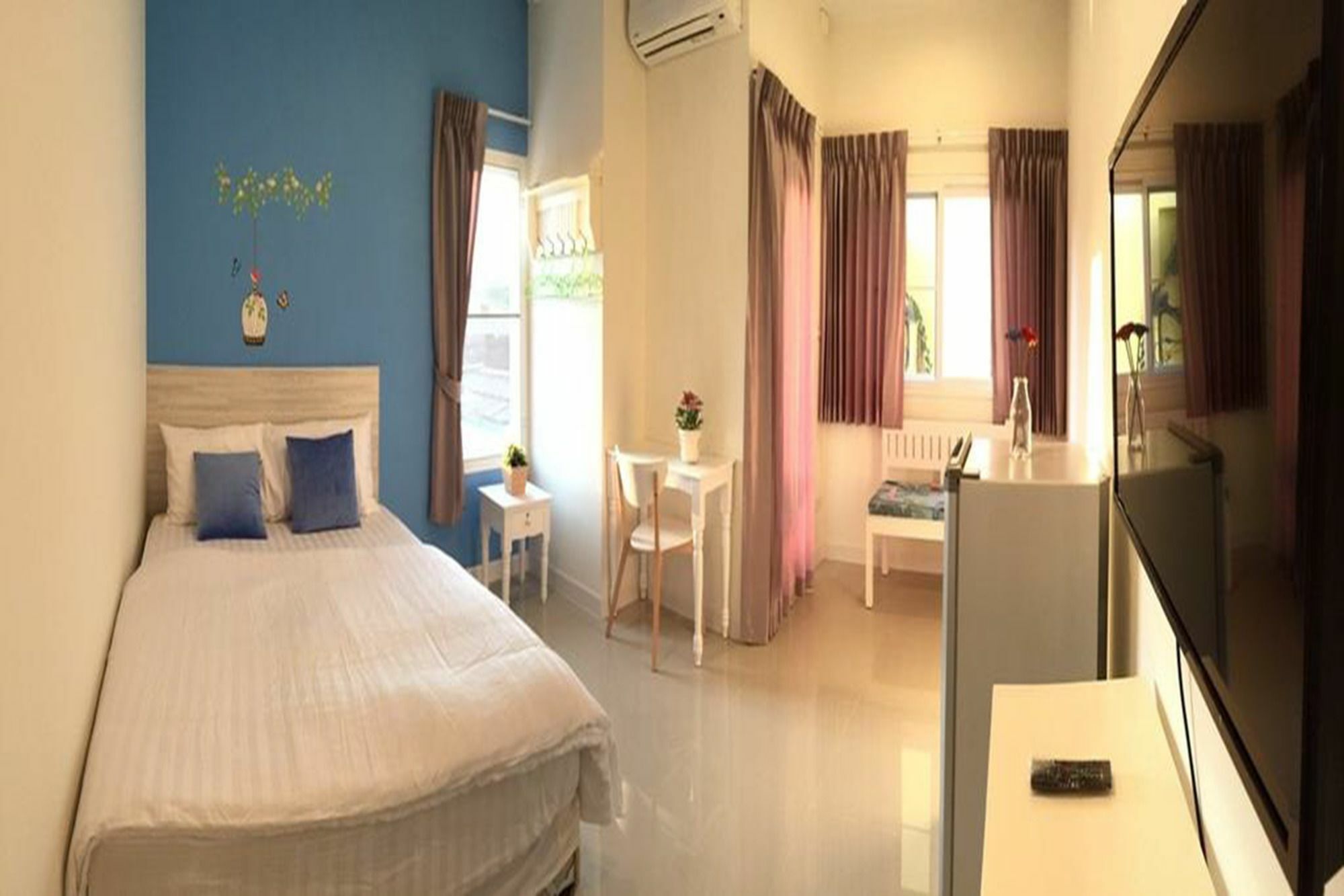 The Garden Living Hotell Bangkok Exteriör bild