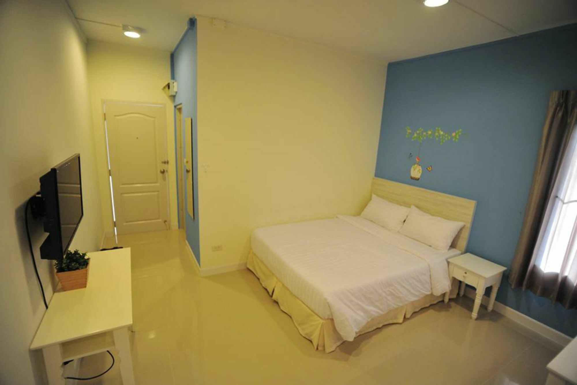 The Garden Living Hotell Bangkok Exteriör bild